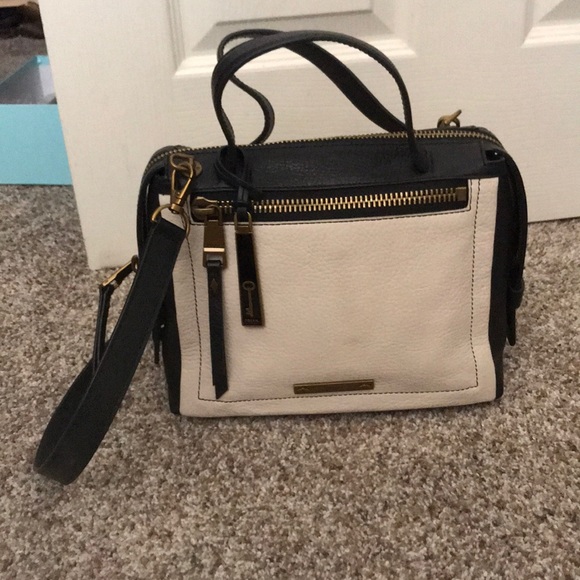 Fossil Handbags - Cream and black Fossil bag